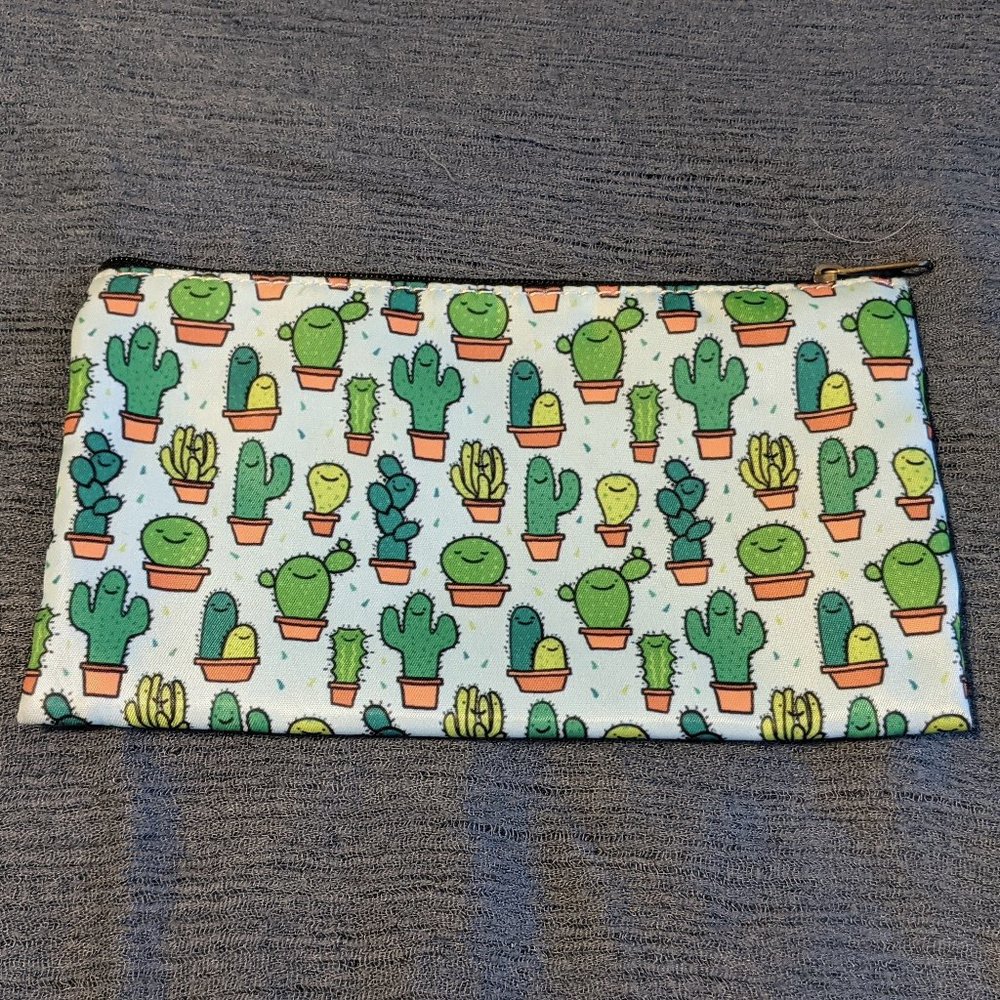 2-Pack Zippered Cosmetics Bags - Picture 2 of 5